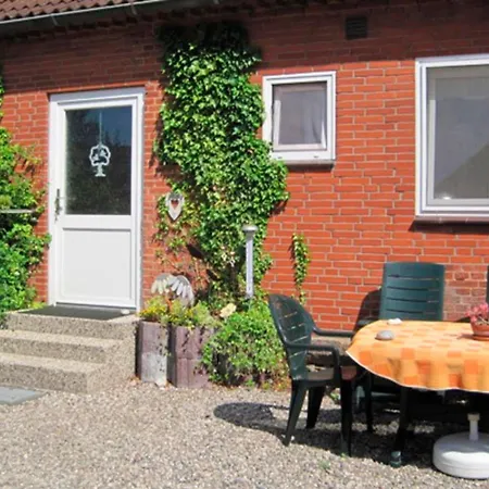 Ralf Becker Nr4 公寓